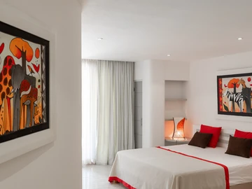 5 Bedroom Villa