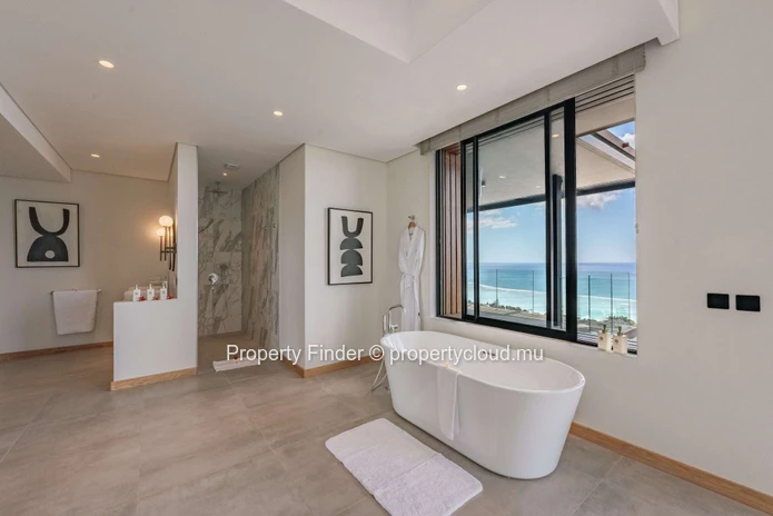 Villa de Luxe 4 Chambres avec Vue Imprenable sur la Mer