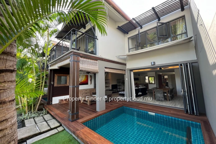 Waterfront 3-Bedroom Duplex in La Balise Marina