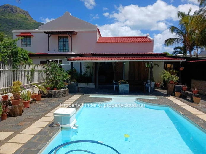 4 Bedroom Villa - Tamarin 