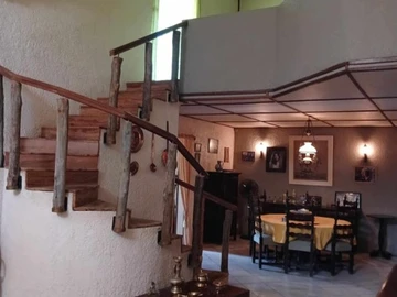 5 Bedroom Villa