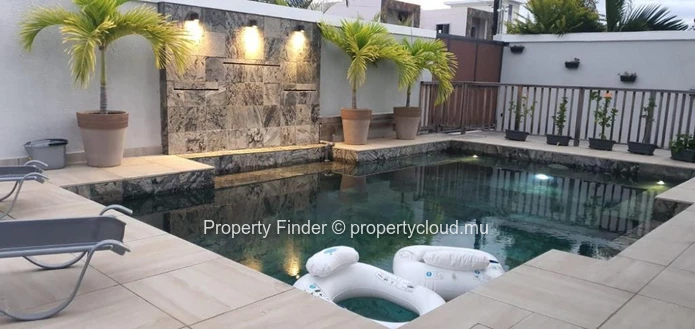 3 Bedroom Ground Floor Villa - For Rent - Black River 