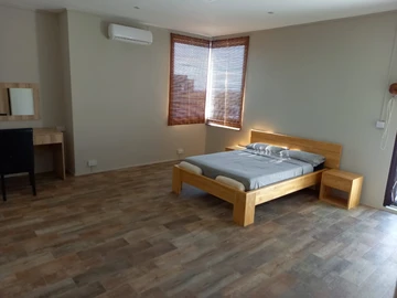 5 Bedroom Villa