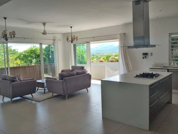 5 Bedroom Villa