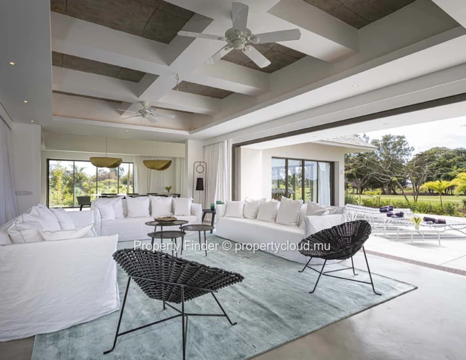 Villa de Luxe de 4 Chambres à Louer sur la Côte Est de l'Île Maurice – Vue sur le Parcours de Golf