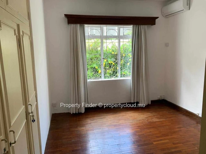 4 Bedroom House For sale - Floreal 