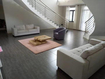 5 Bedroom Villa