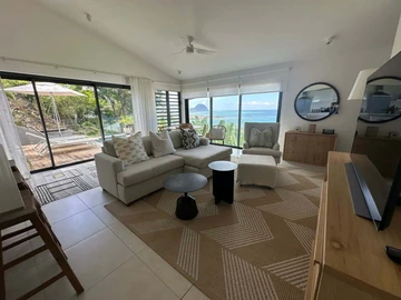 5 Bedroom Villa