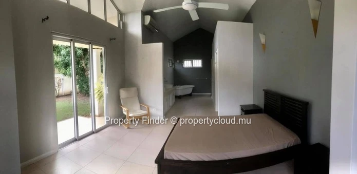 Well designed family home in Black River