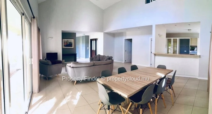 Well designed family home in Black River