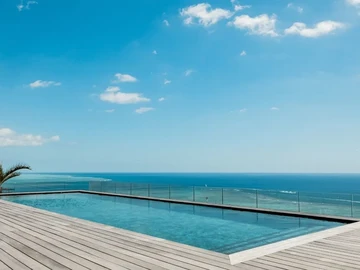 5 Bedroom Villa