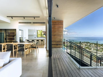 5 Bedroom Villa