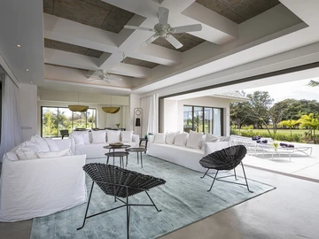 4 Bedroom Villa