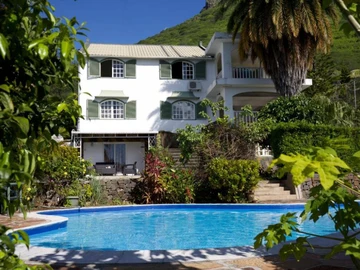 5 Bedroom Villa
