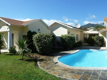 4 Bedroom Villa