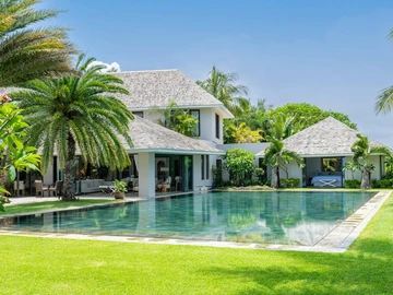 5 Bedroom Villa