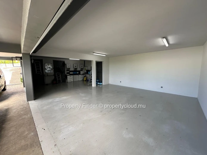 Villa de Luxe 5 Chambres Toutes Avec Salle de Bain Privée et Vue sur le Lagon – Black River