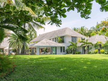 5 Bedroom Villa