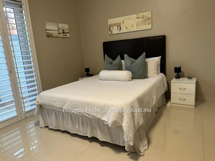 3 Bedroom Ground Floor Villa - For Rent - Black River 