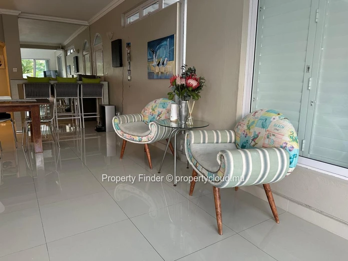 3 Bedroom Ground Floor Villa - For Rent - Black River 