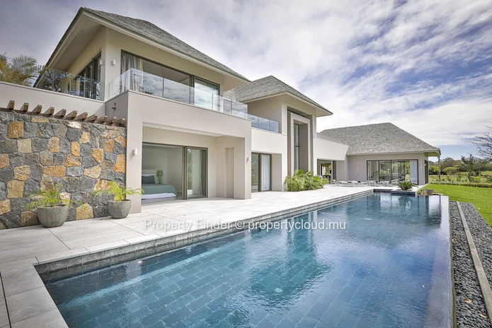 Luxury 4 Bedroom Villa For Sale - South East Of Mauritius