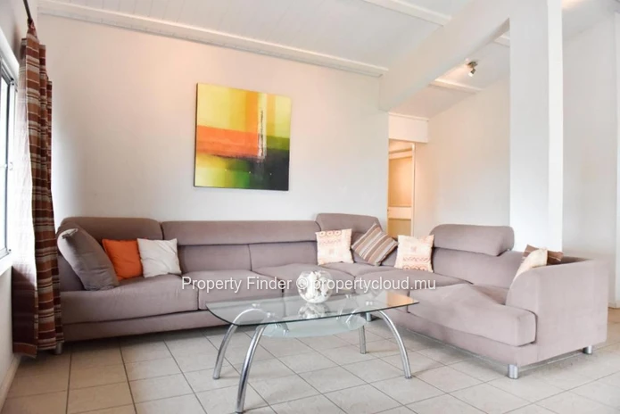 Villa de Prestige avec Suites Airbnb, Courts de Squash & Vue sur Mer – À vendre – Tamarin