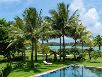 5 Bedroom Villa