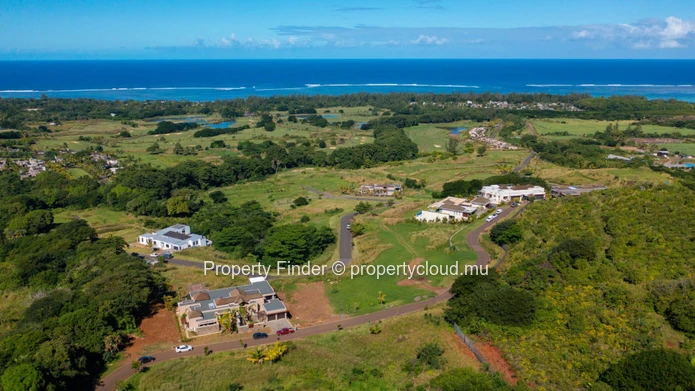 Land with Breathtaking Lagoon Views For Sale 