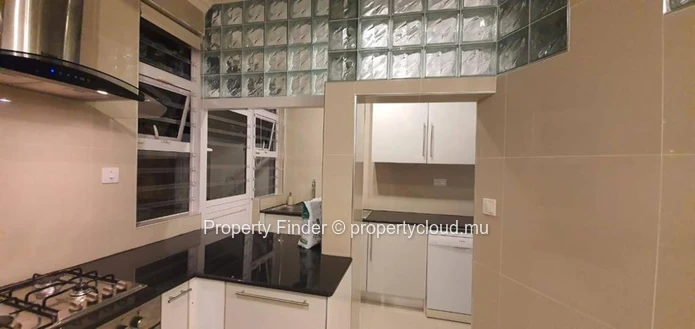 3 Bedroom Ground Floor Villa - For Rent - Black River 