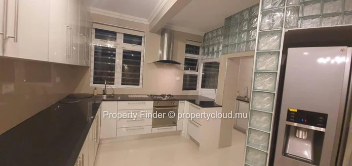 3 Bedroom Ground Floor Villa - For Rent - Black River 