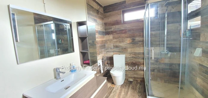 Luxury villa for sale in the East 