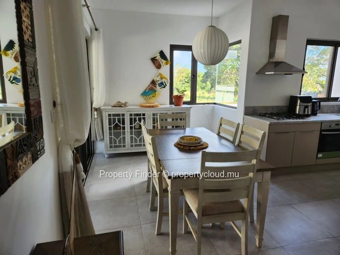 Charming apartment for sale in Black River