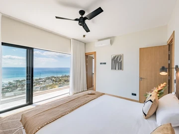 5 Bedroom Villa