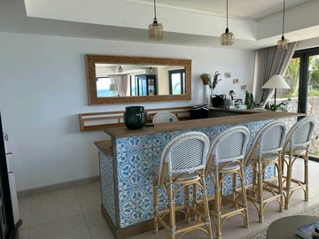 5 Bedroom Villa
