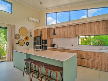 5 Bedroom Villa
