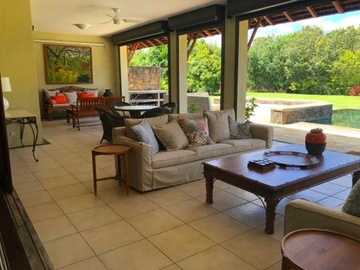 5 Bedroom Villa