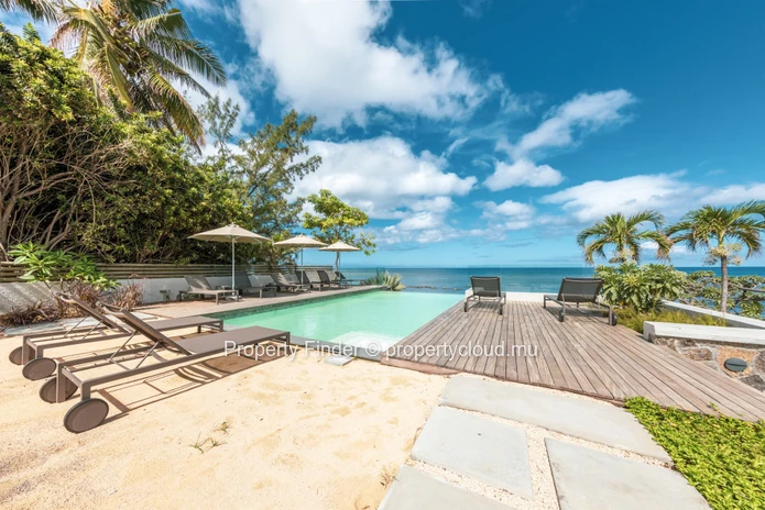 Appartement de 3 chambres en bord de mer avec vue sur la plage et la montagne – Côte Ouest, Mauritius