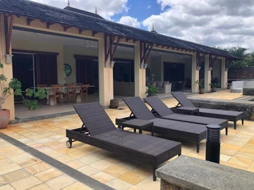 5 Bedroom Villa
