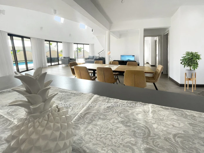 Villa 3 Chambres à Louer avec Piscine, Accès Salle de Sport et Vue sur Mer – Maurice