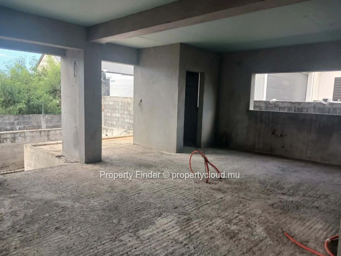 Spacious Unfinished House for Sale in Albion, Mauritius