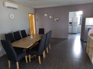 5 Bedroom Villa