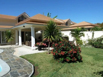 4 Bedroom Villa