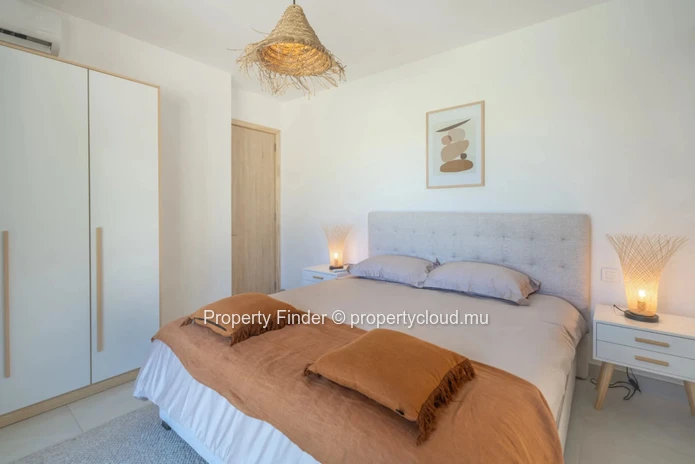 Villa 4 Chambres — À Vendre — Tamarin