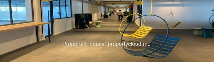 Espaces Commerciaux et Bureaux de Premier Choix – Travaillez. Vivez. Prospérez.