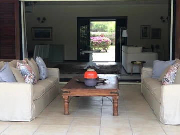 5 Bedroom Villa