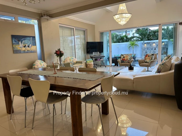 3 Bedroom Ground Floor Villa - For Rent - Black River 
