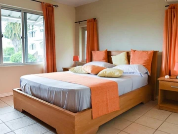 5 Bedroom Villa