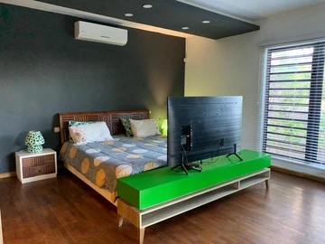 4 Bedroom Villa