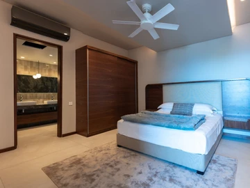 4 Bedroom Villa