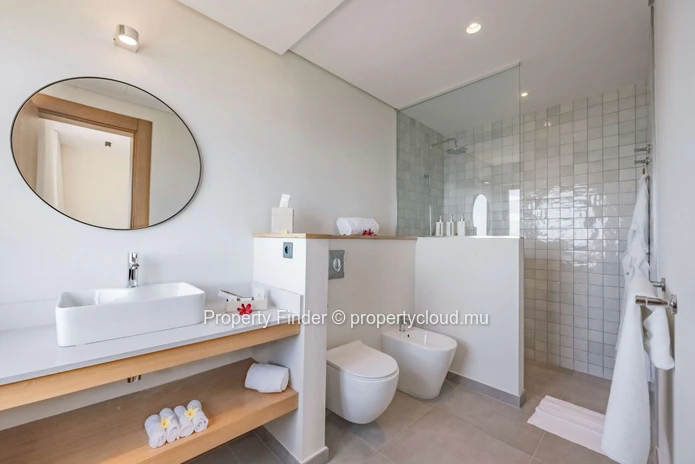 Villa de Luxe 4 Chambres avec Vue Imprenable sur la Mer